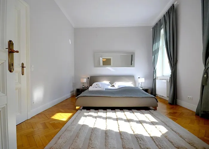 Residence, Pettenkofengasse - Landstrasse #6299 דירה *